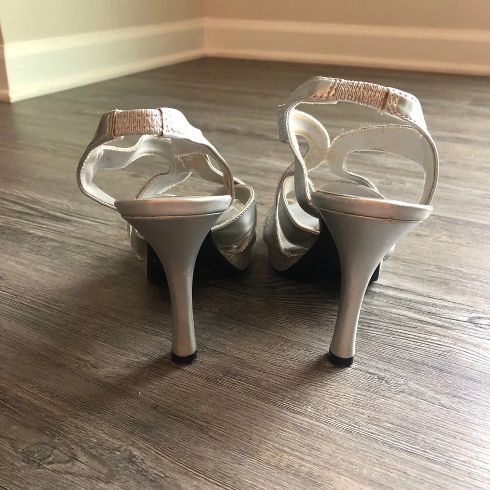 Fioni Night Silver Glitter Heels